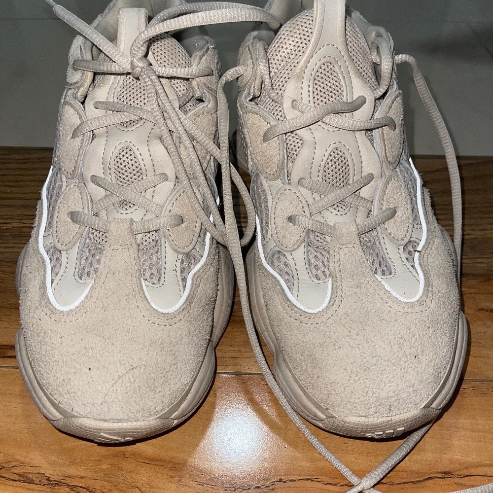 Yeezy 500 tan/cream size 6 men’s women’s 7.5